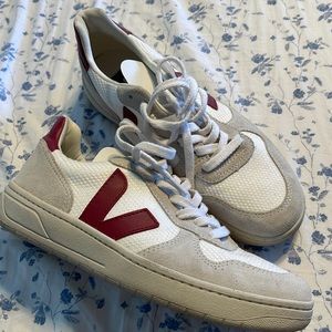 Veja vegan leather Urca sneakers
